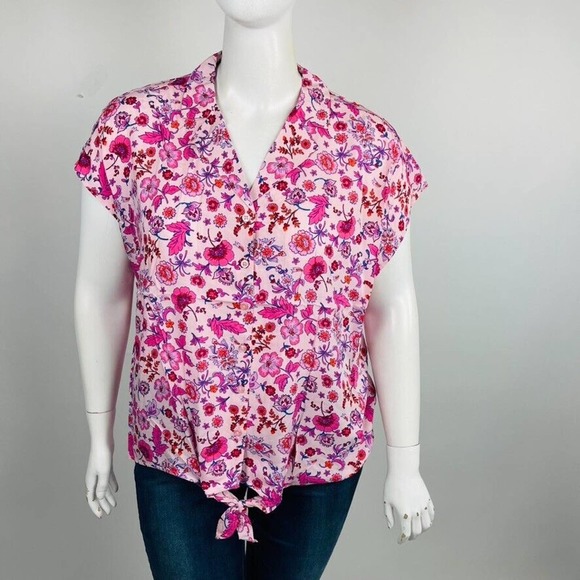 New Torrid Womans Sz 1X 14/16 Challis Blouse Dolman Pink Floral Button Front NWT - Picture 2 of 6